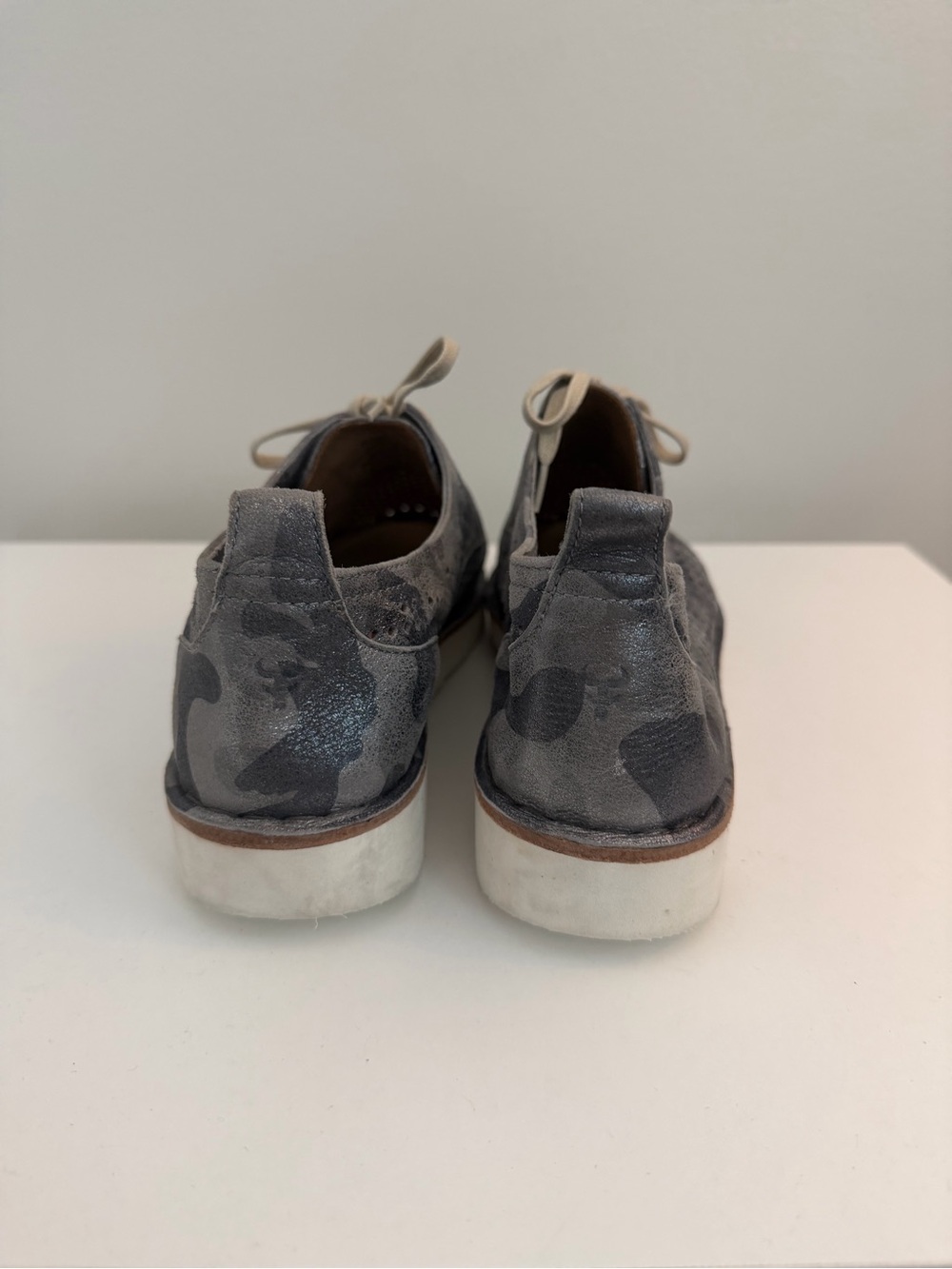 Trask Perforated Metallic Gray Leather Oxfords with Cream Laces - Picture 5 of 9